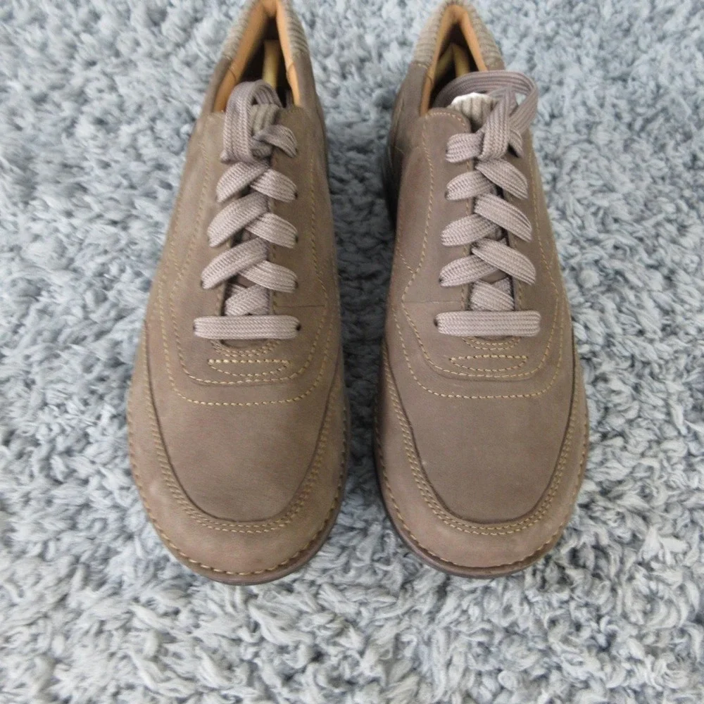 Clarks Shoes Womens Size 7 Brown Nubuck Unstructured Comfort Sneaker NWOB